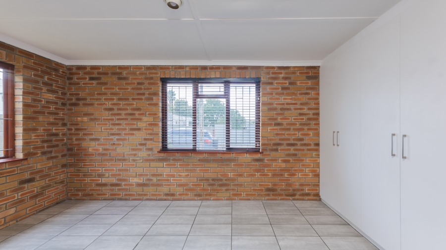 To Let 2 Bedroom Property for Rent in Bredasdorp Western Cape